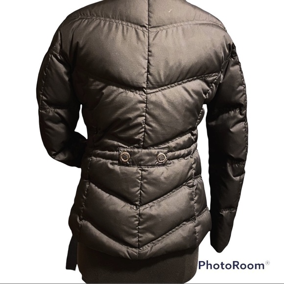 Esprit| Black Puffer Jacket With Removable Hood & Faux Fur. Small - Picture 3 of 8